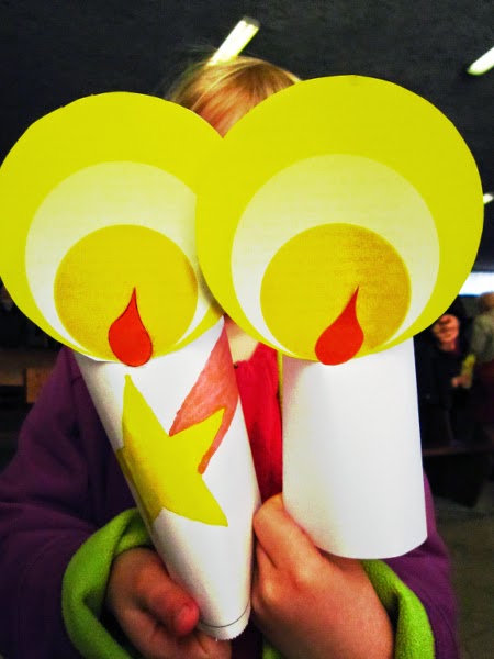 Jésus lumière dans nos vies. Jésus lumière dans nos vies.Bougies en papier