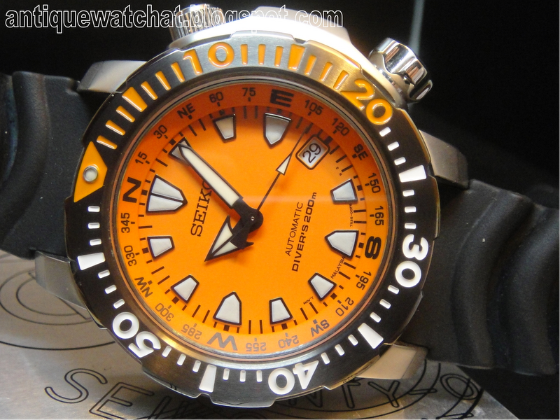 Antique Watch Bar: SEIKO DIVER'S SNM037 JDM43 (SOLD)
