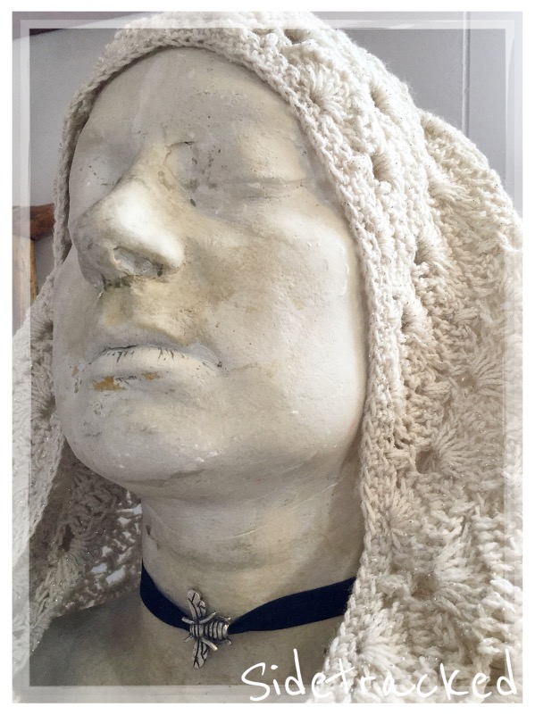 Sidetracked Lynn Beautiful Dreamer Plaster Head Cast