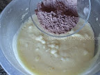 Prajitura cu blat din nuca si visine - cu crema preparare reteta