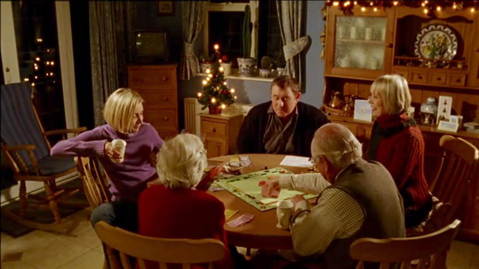 10+ santa claus traditions MIDSOMER MURDERS : Ghosts of Christmas Past, S7E7.