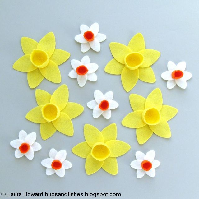 Bugs and Fishes by Lupin A Year of Wreaths March Felt Daffodils