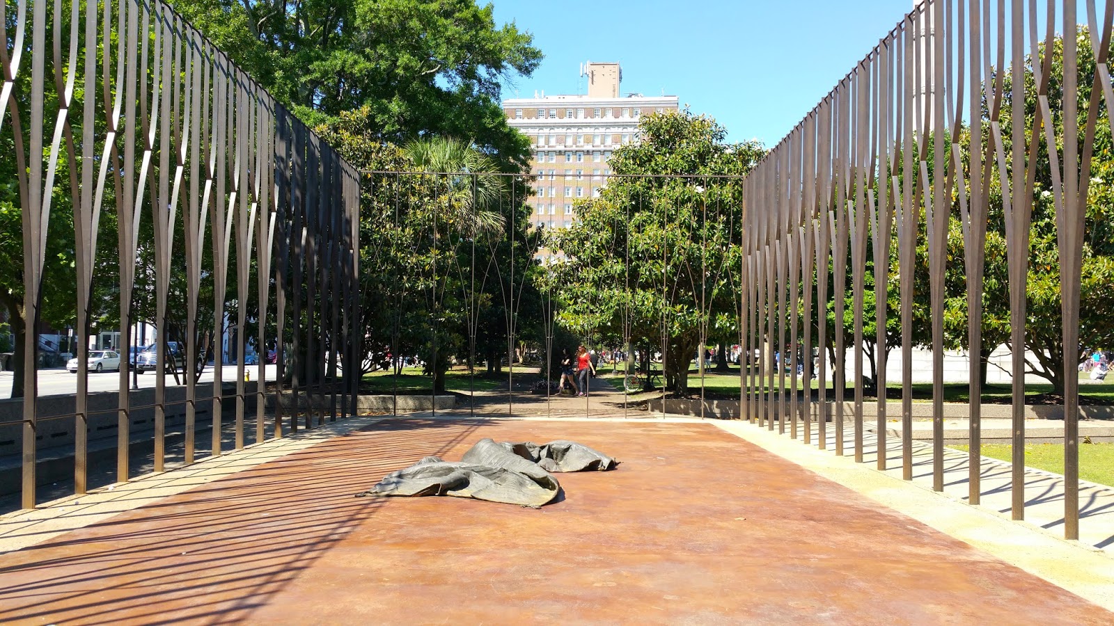 Samuel Gruber's Jewish Art & Monuments: USA: Charleston's Holocaust  Memorial in Shadow of Calhoun Monument