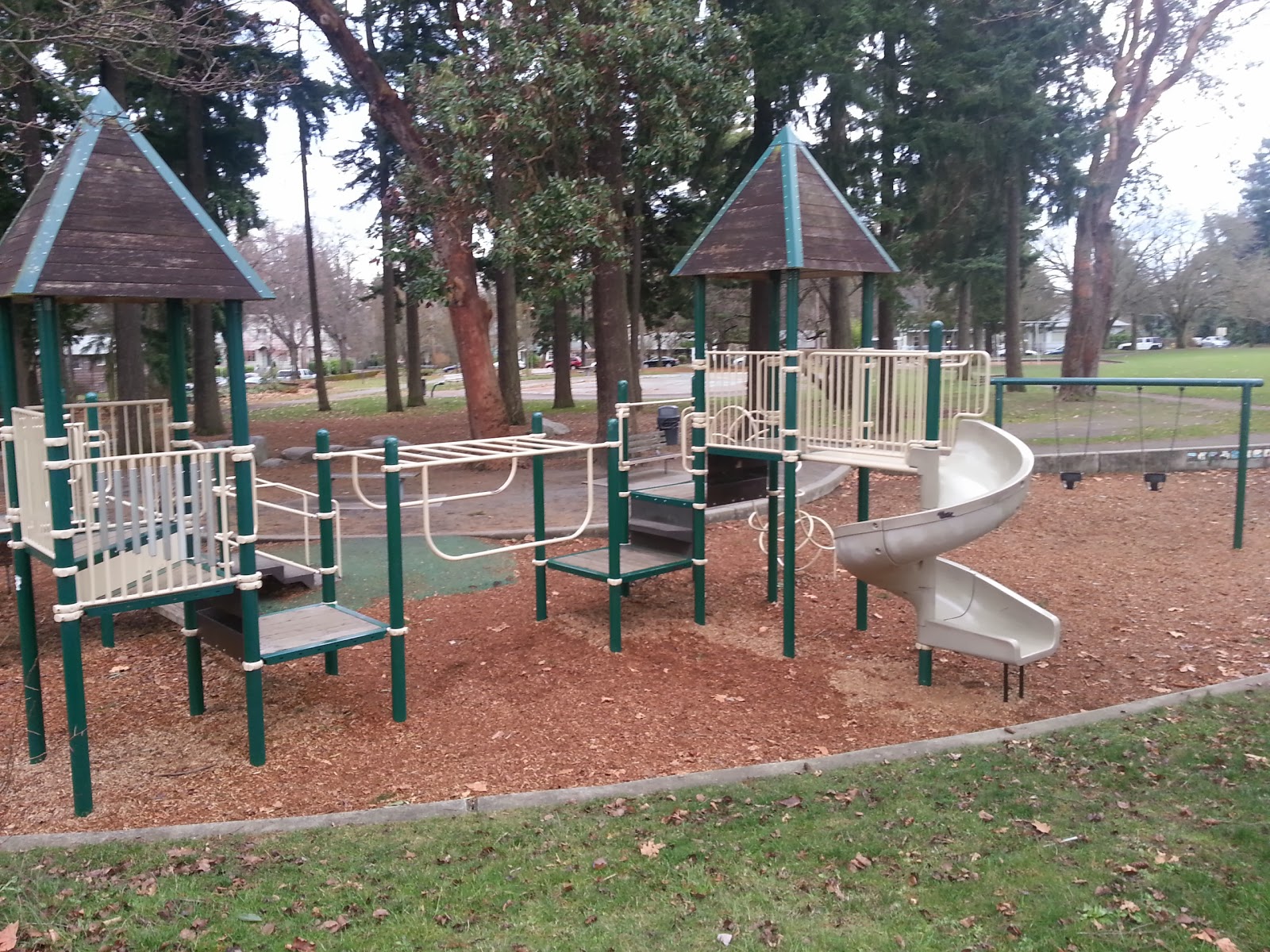 Puget Sound Parent Park Guide Hiawatha Park and Community Center