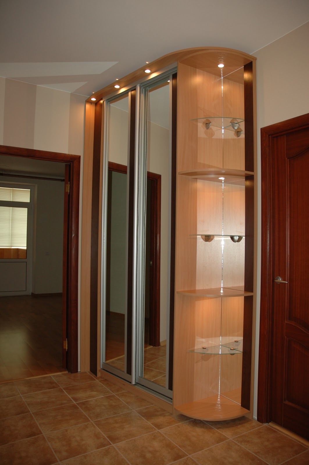 подсветка шкафа в прихожей