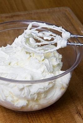 Crema chantilly casera sin crema de leche | Recetas de Cocina faciles.