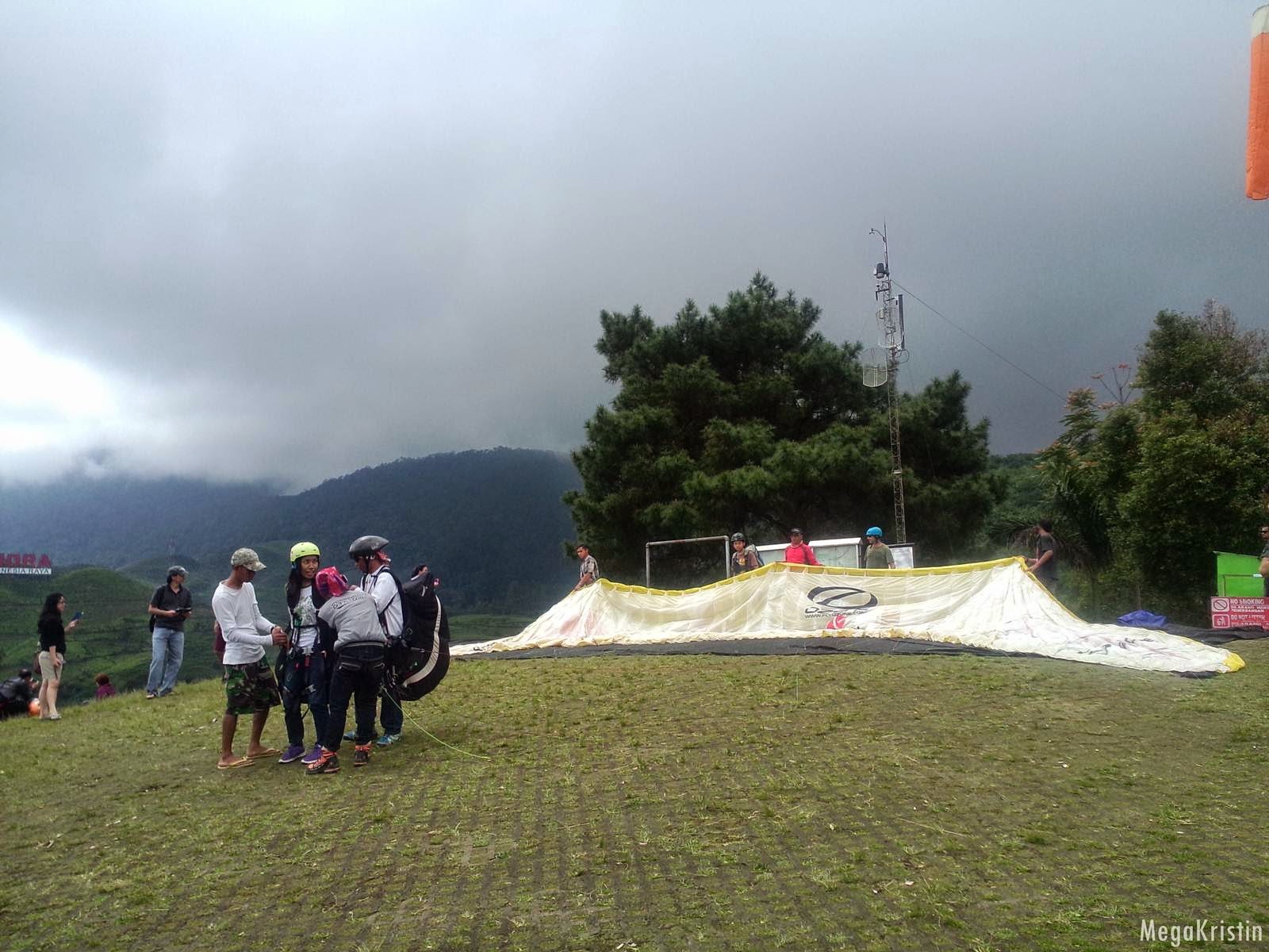 My First Paragliding, Bukit Paralayang Puncak Bogor | Mega ...