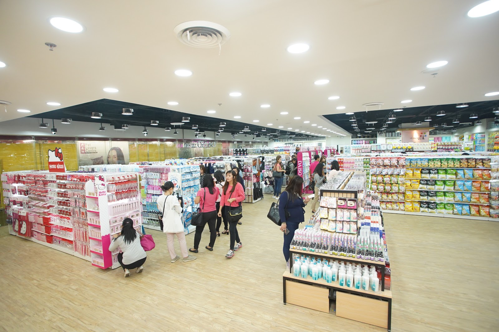 Manila Shopper Daiso Japan's Pink Flagship Store at Robinsons Galleria Cherry Blossom
