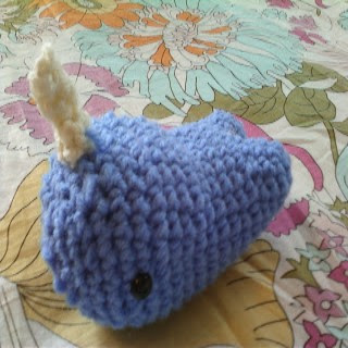 PATRON GRATIS BALLENA NARVAL AMIGURUMI