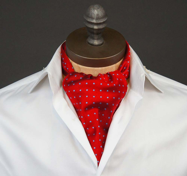 A MAN OF STYLE!: Ceravelo is bringing the ascot tie back!