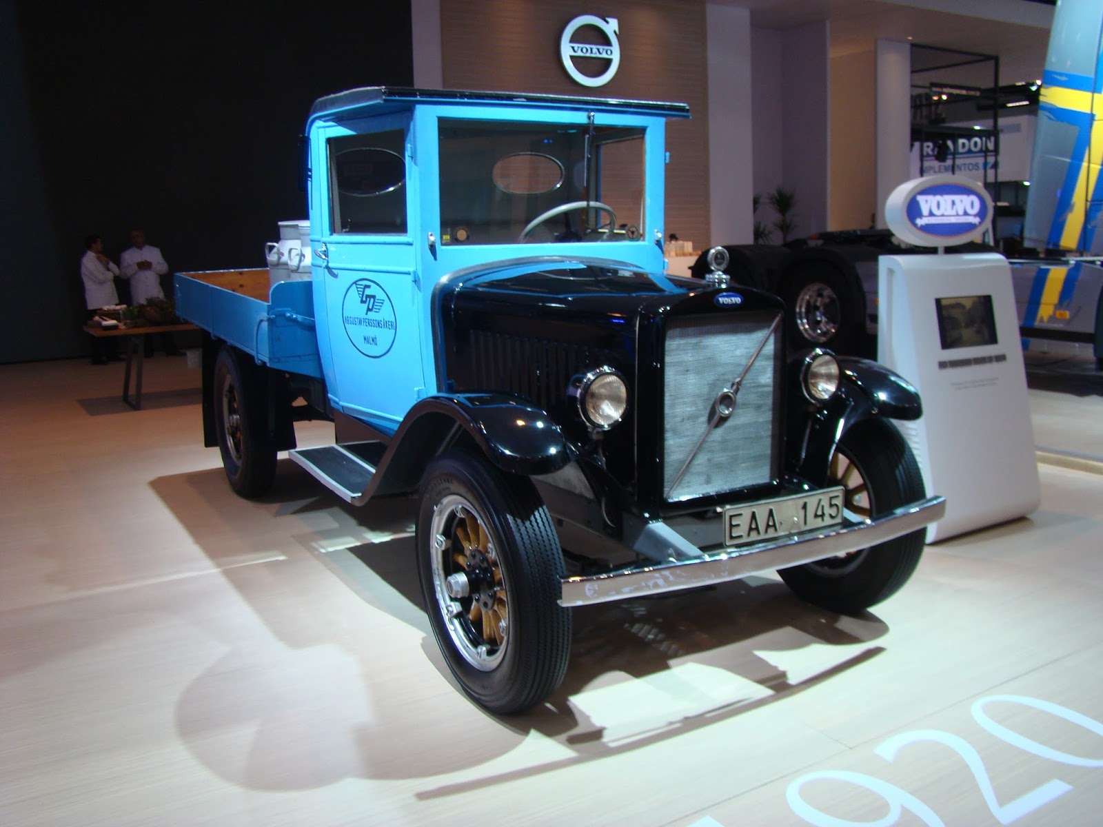 DIECIOCHO RUEDAS: VOLVO LV… 90 AÑOS DE HISTORIA…