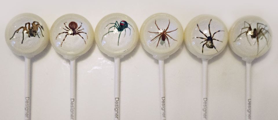 04-Arachnophobia-Designer-Lollipop-Priscilla-Briggs-Designer-Lollipop-Edible-Food-Art-www-designstack-co