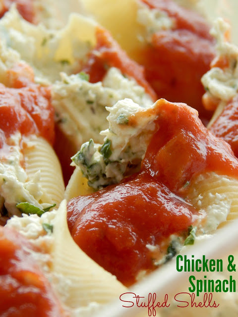 Chicken & Spinach Stuffed Shells...an incredible, creamy, stuffed to the brim recipe that your whole family will love! (sweetandsavoryfood.com)