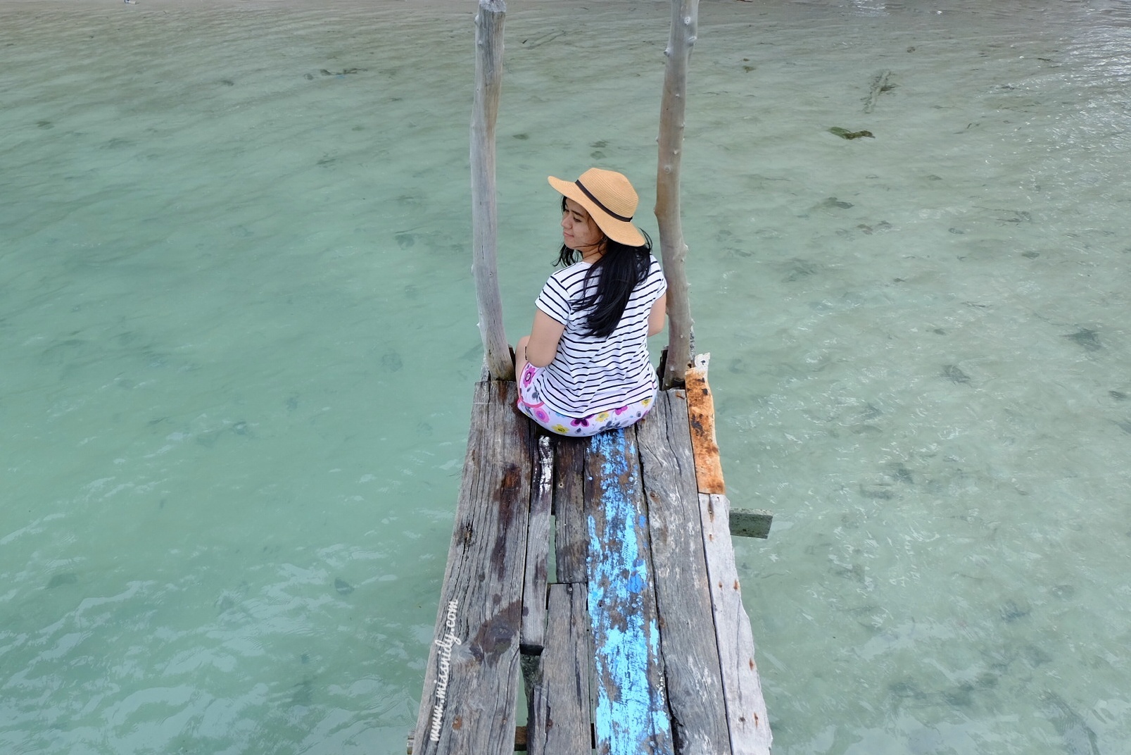 pantai saung cemara kasih pulau tidung
