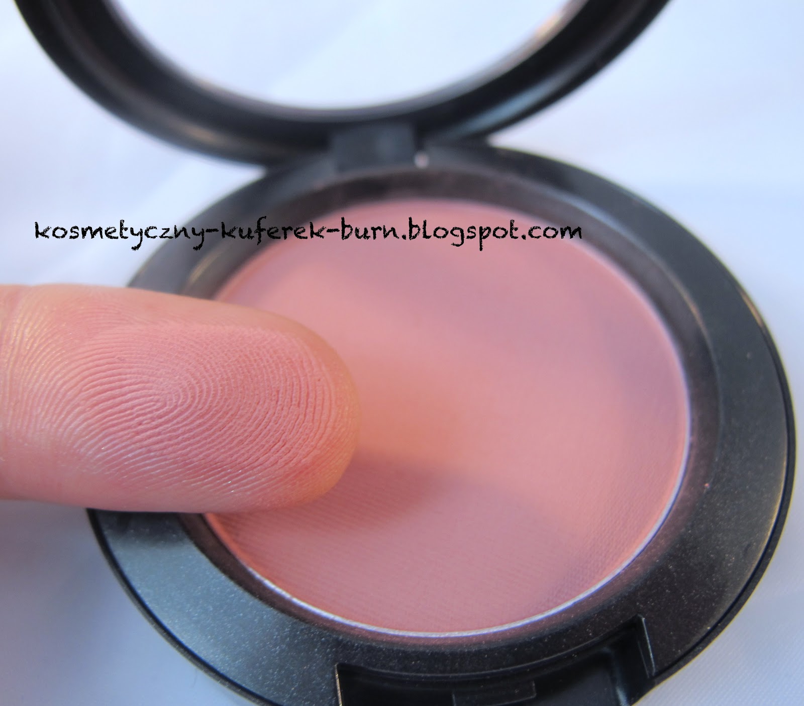 Kosmetyczny Kuferek Burn MAC Mocha blush