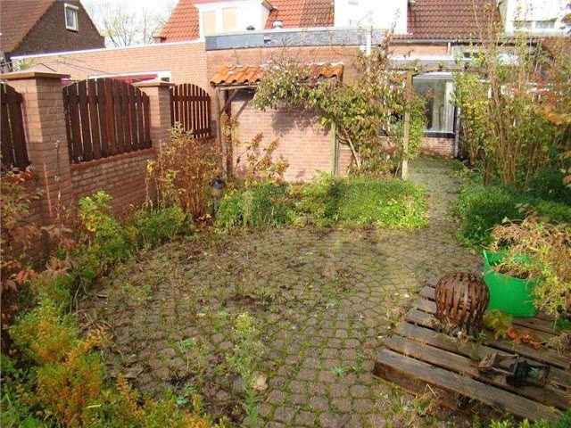 tuin+plaatsje+vanaf+achter.jpg