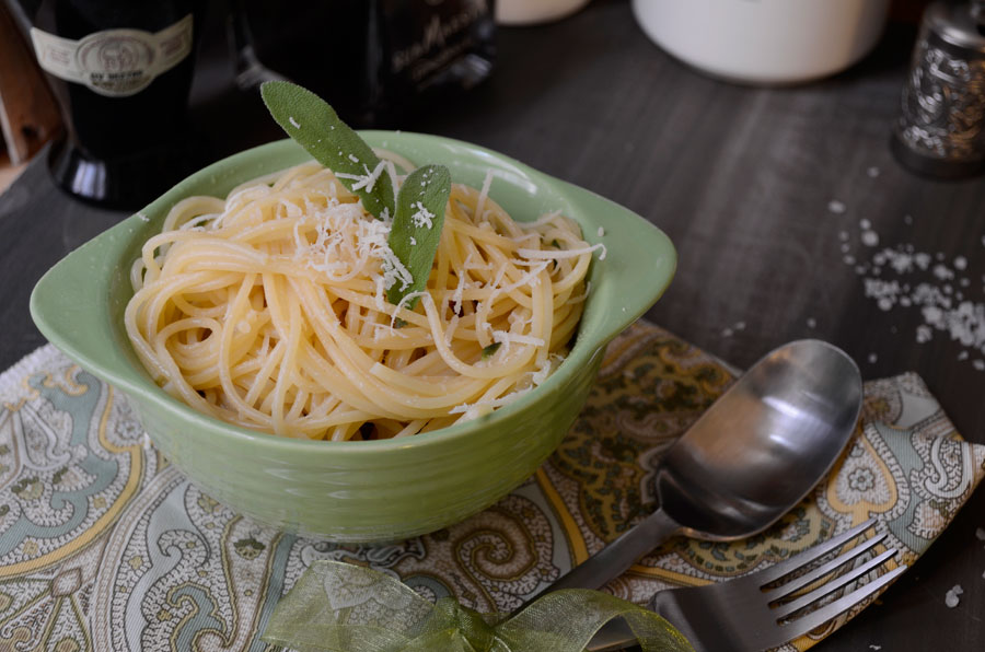 La magia di Nina: Spaghetti con burro e salvia