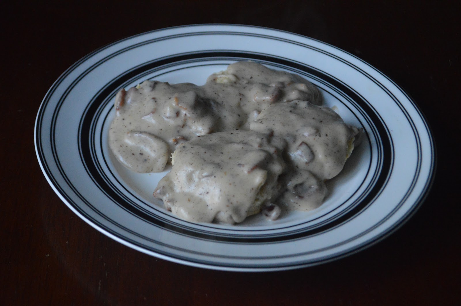 One Day At A Time From My Kitchen To Yours Bacon Gravy and Biscuits