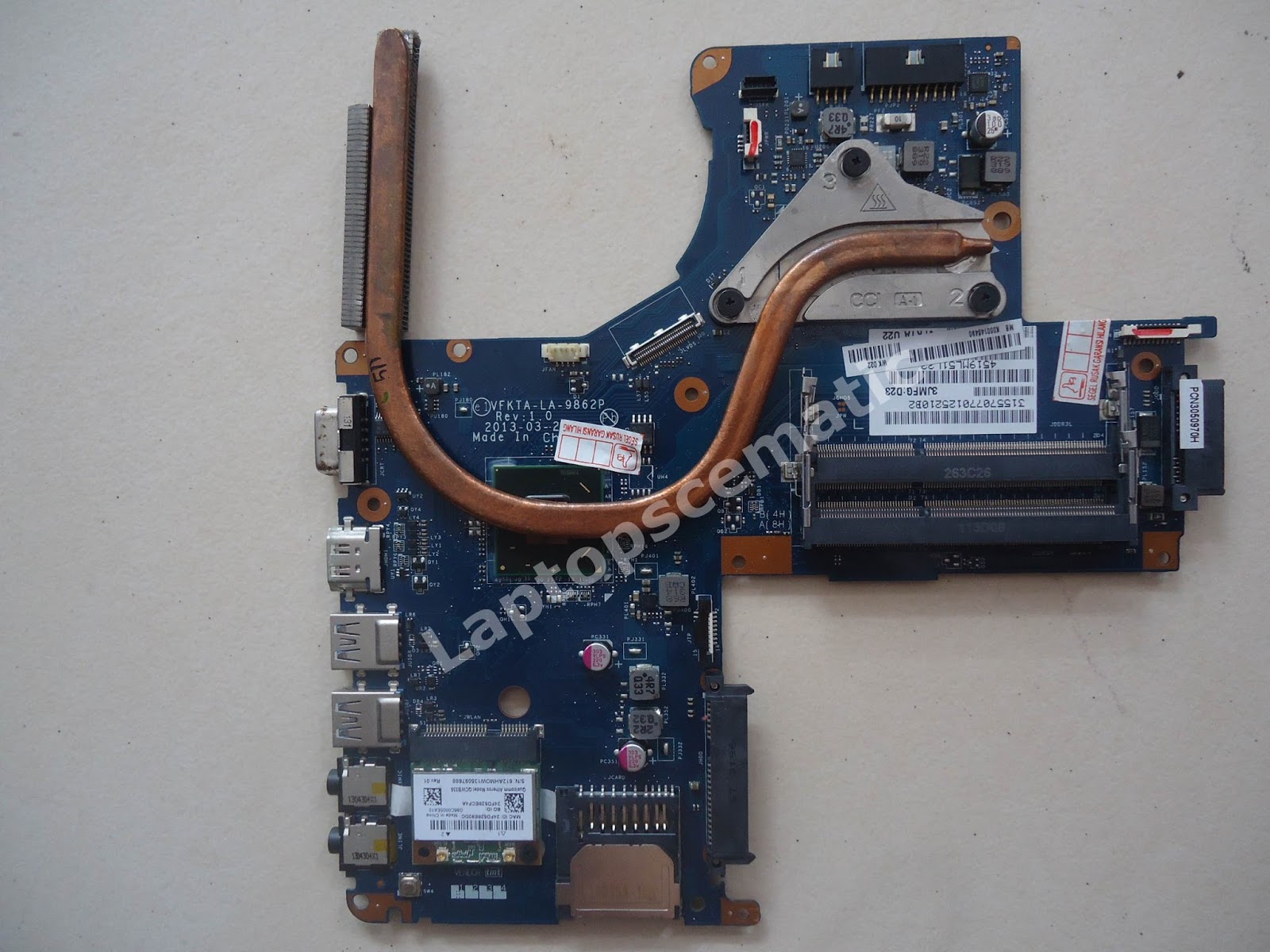 Motherboard Toshiba L40 Mainboard Code VFKTALA9862P REV 1.0 Laptop