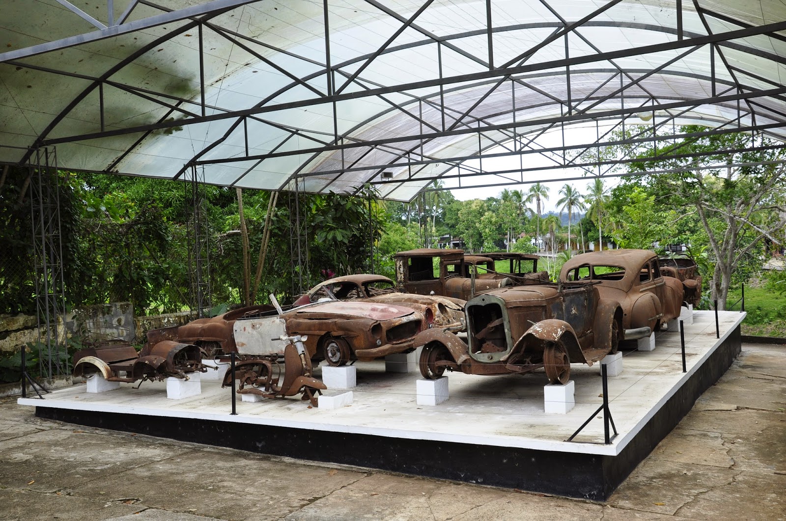 Wartburg 311 в музее Пабло Эскобара