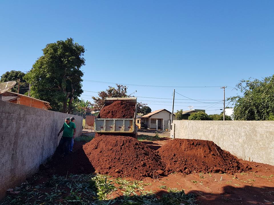 TIJOLO ECOLÓGICO ECO HABITTARE Mais uma obra sendo inicializada em Fátima do Sul.Band Fm 104,7. TIJOLO ECOLÓGICO ECO HABITTARE Mais uma obra sendo inicializada em Fátima do Sul.Band Fm 104,7.