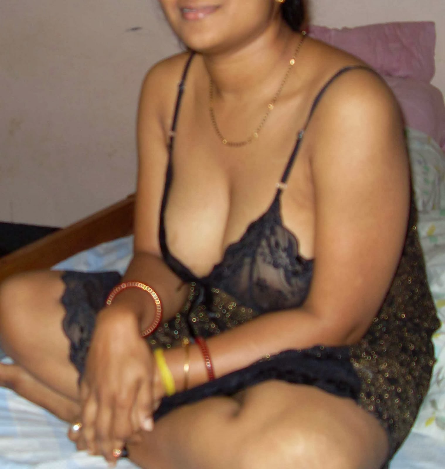 Latina Teen Hardcore Anal Pussy Fuck Indian housewife looking hot in transparent nighty pic pic
