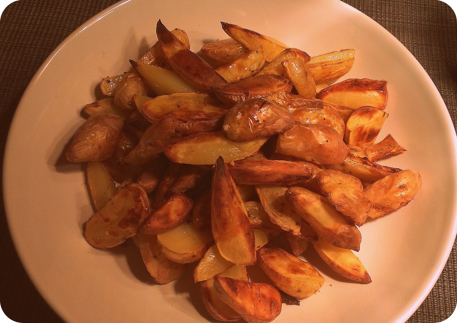 Käthes Küche: Rosmarin-Meersalz Kartoffelspalten mit Kräuterquark