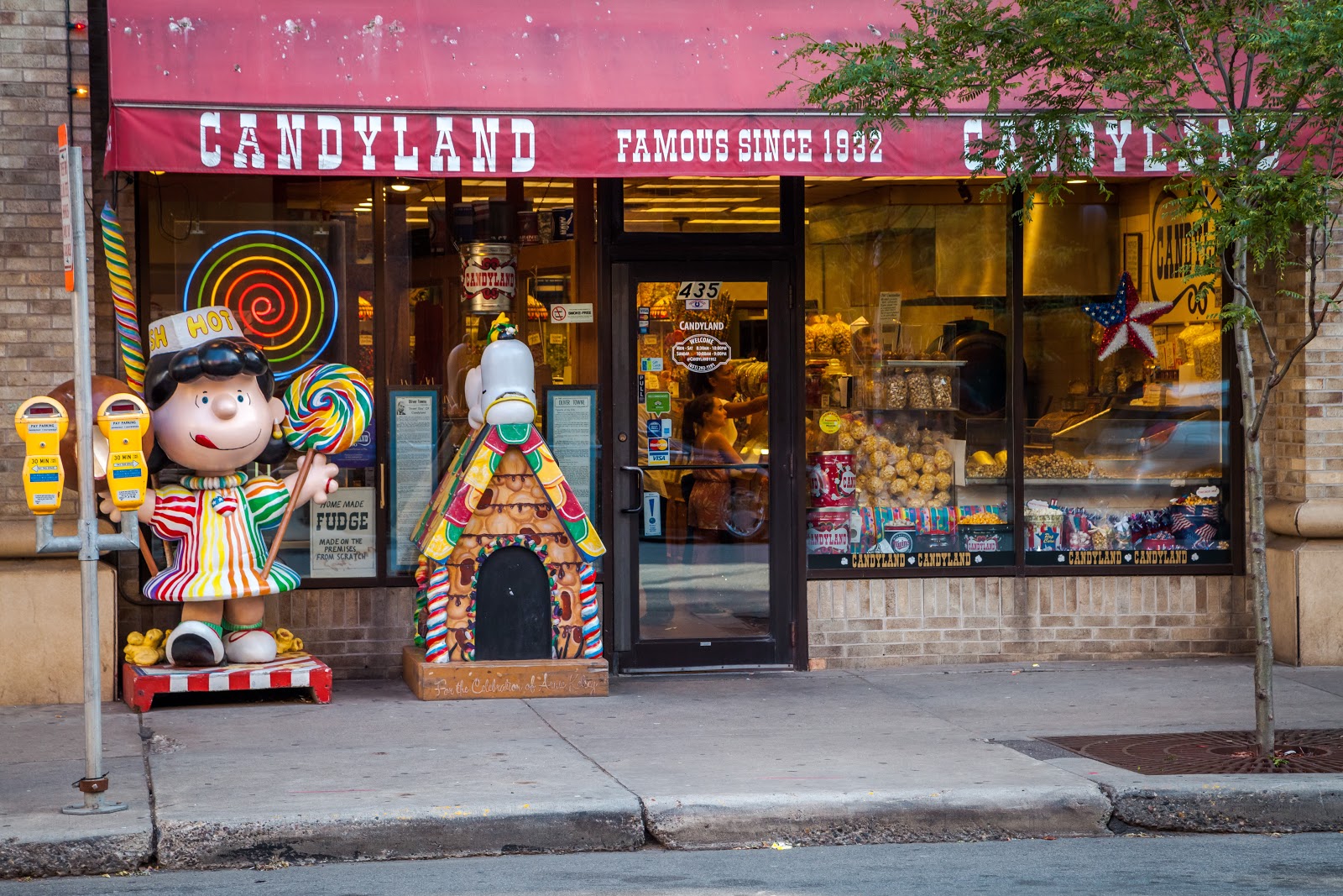 Twin Cities Part 2 Saint Paul Explore the World with Simon Sulyma