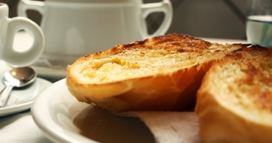 .: PÃO FRANCÊS COM MANTEIGA