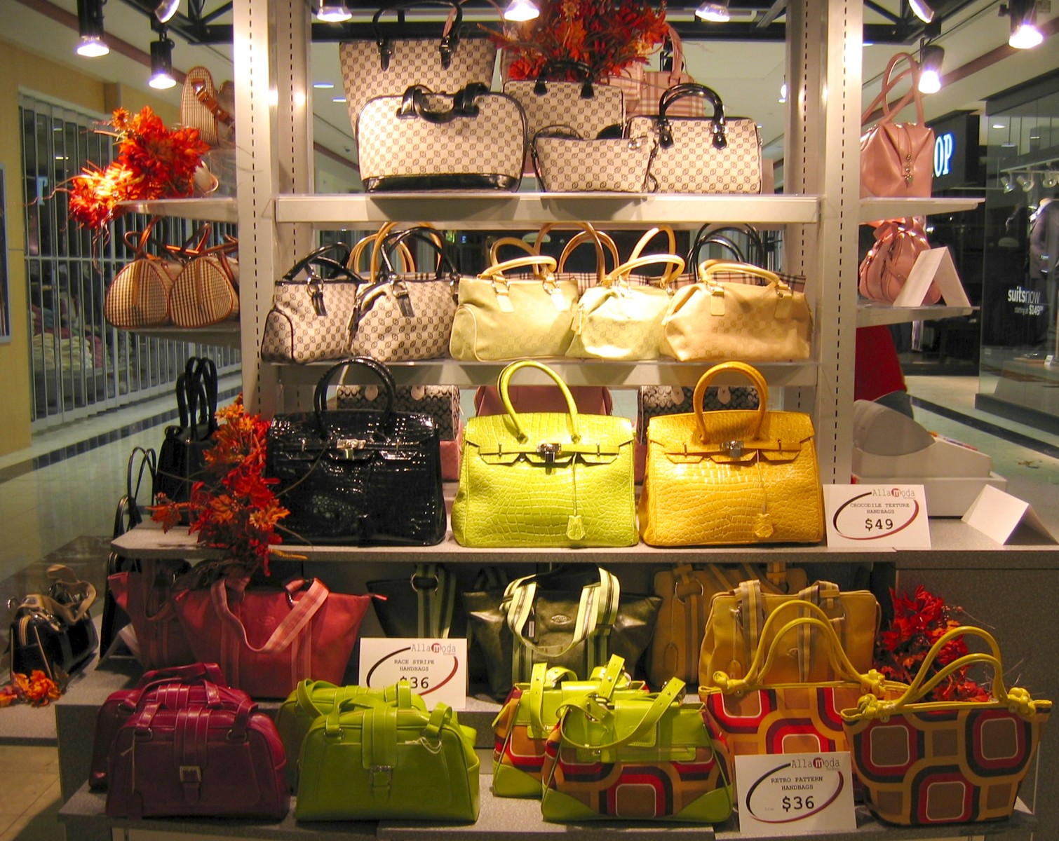 Retail Do's and Dont's Do and Don't Retail Carts Need Visual