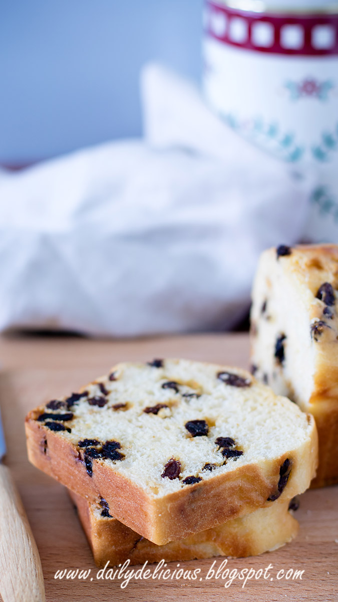 dailydelicious NoKnead Raisin Bread Easiest bread recipe!
