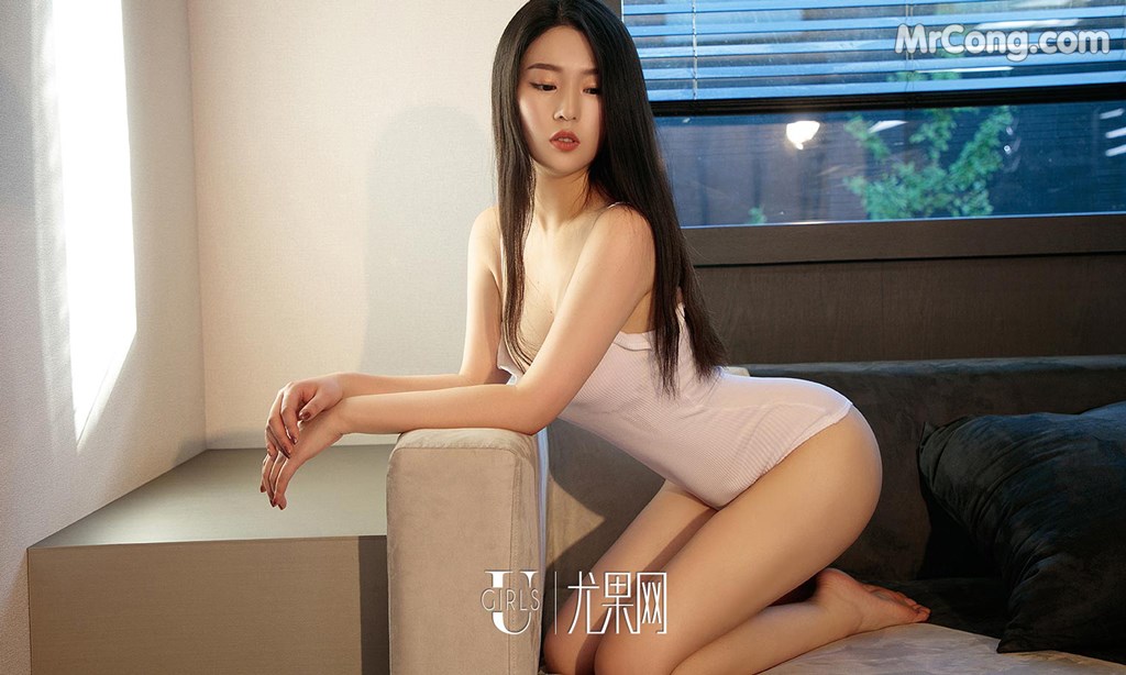 UGIRLS - Ai You Wu App No.1278: Model Zhong Qing (钟 晴) (35 photos)