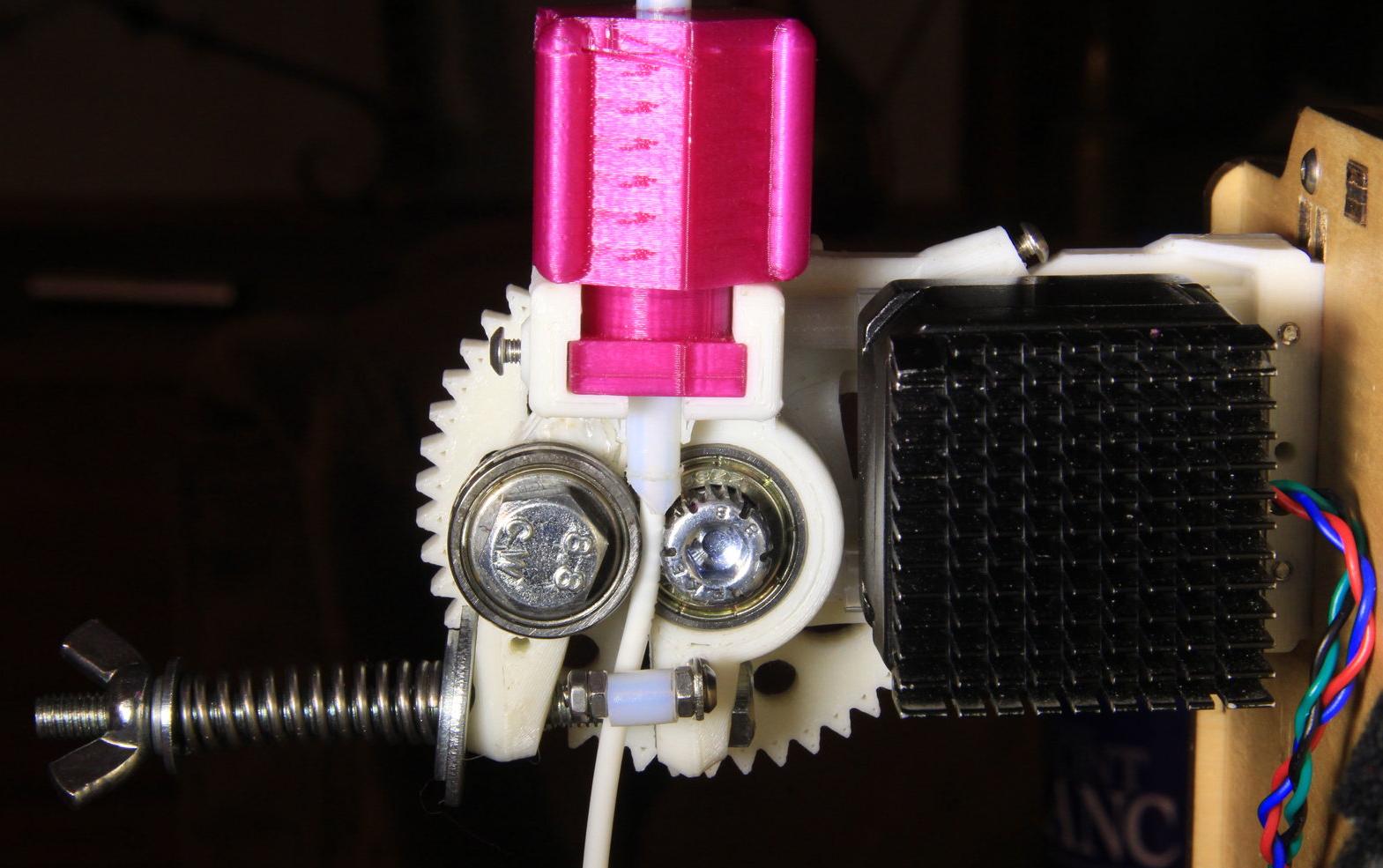 printer improvements: Rollerstruder: a filament feeder / driver / extruder