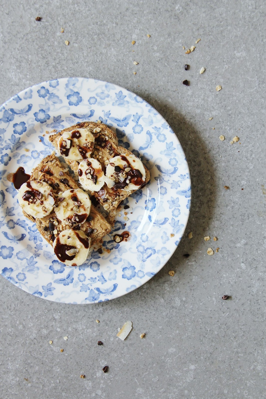 Healthy Peanut Butter, Cacao, Banana and Granola Toast with 'Chocolate