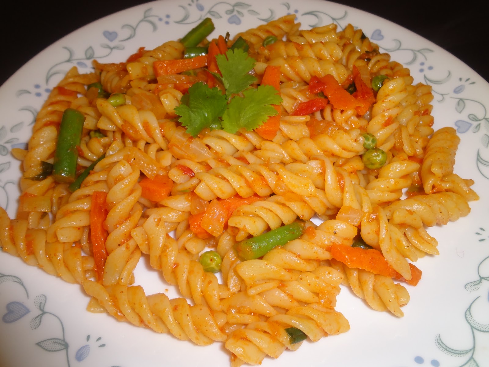 Achusmenu- Indian Vegetarian Cooking: Indian Vegetable Pasta