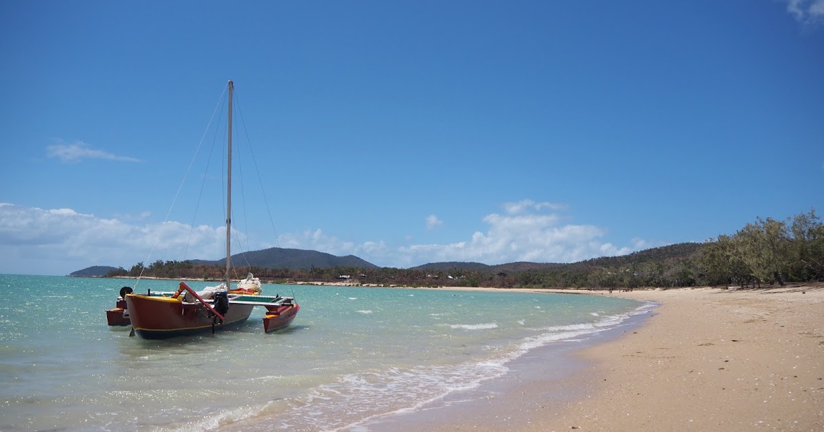 Dingo beach i Hideaway bay rajskie plaże w okolicy Airlie beach