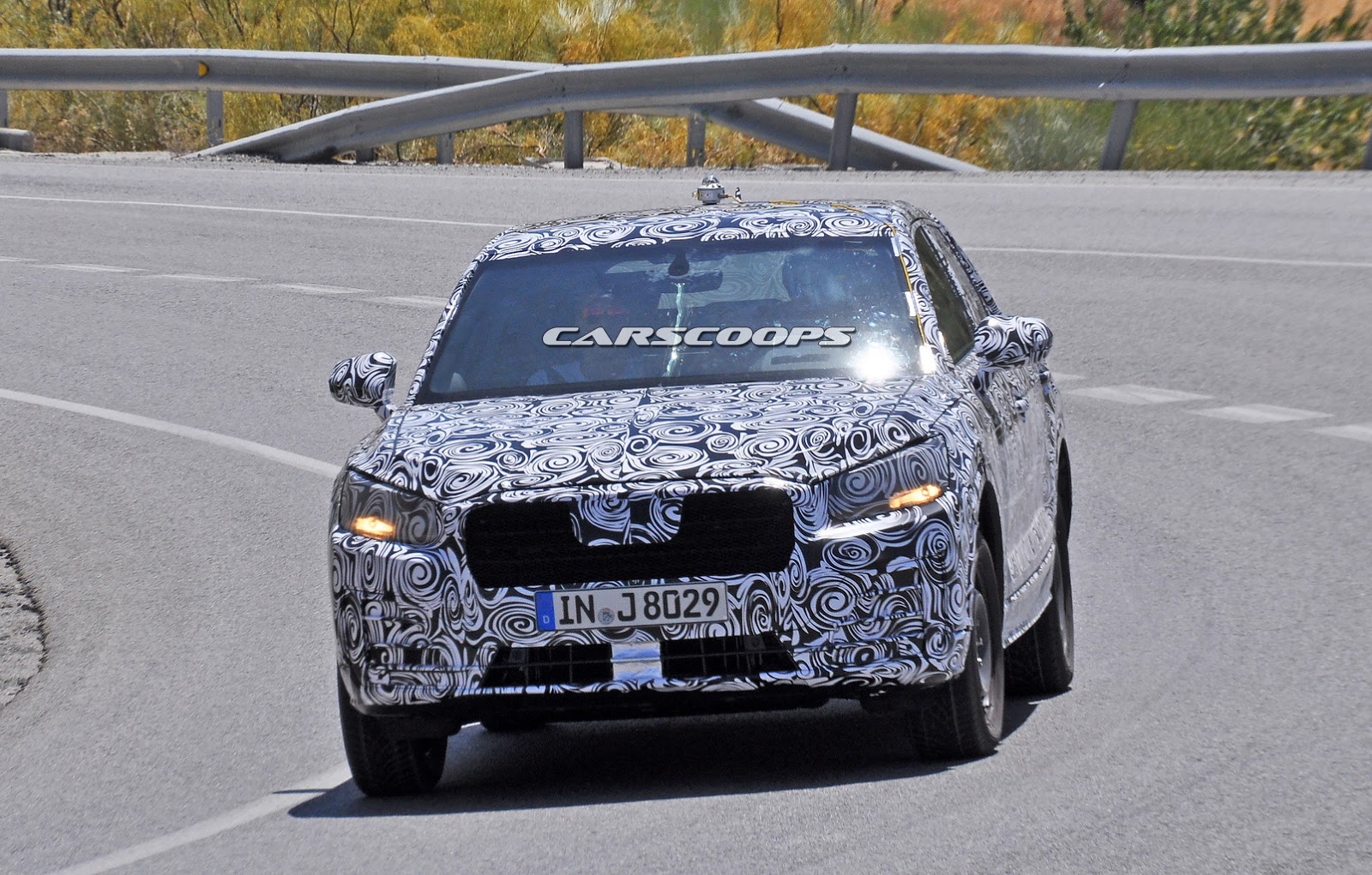 New-Audi-Q1-6.jpg