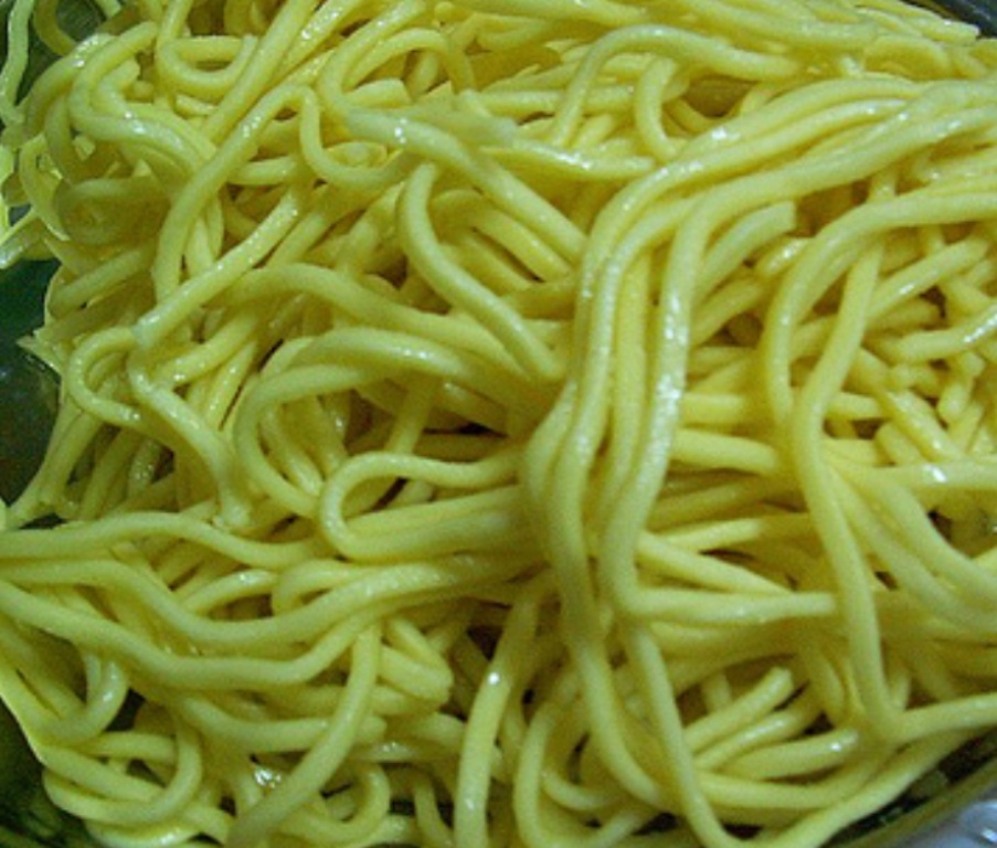 Лапша желтая. Желтая лапша. Yellow Noodles. Yellow Noodle doshrak. Yellow Noodles bulldak.