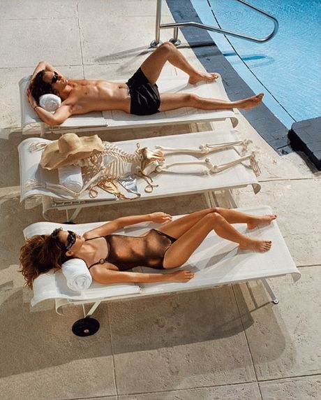 Sunbathing - Ηλιοθεραπεία