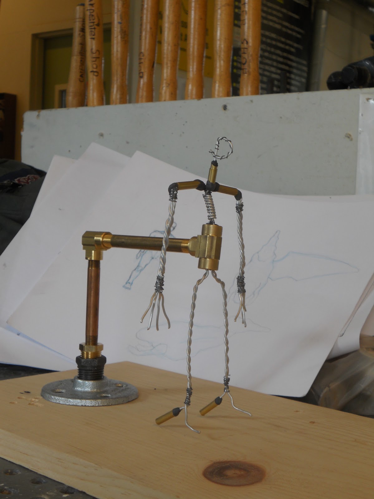 GiddyGraphite wire armature for sculpture