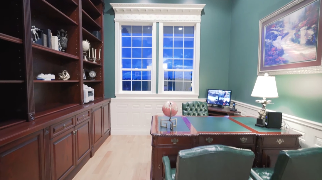 23 Interior Design Photos vs. 19085 40 Ave, Surrey, BC Luxury Home Tour