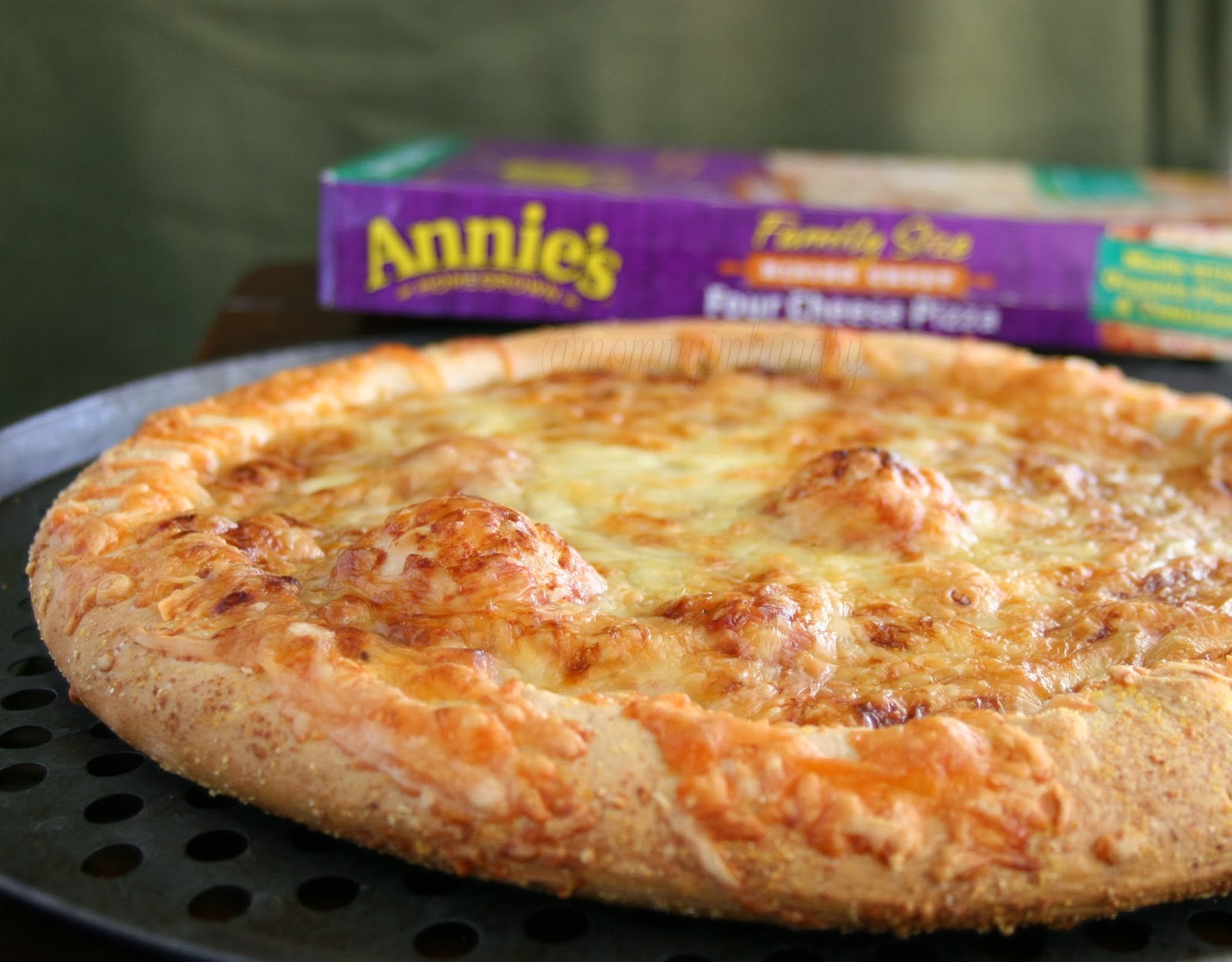 MIH Product Reviews &amp; Giveaways Annie�s Rising Crust Pizza Review