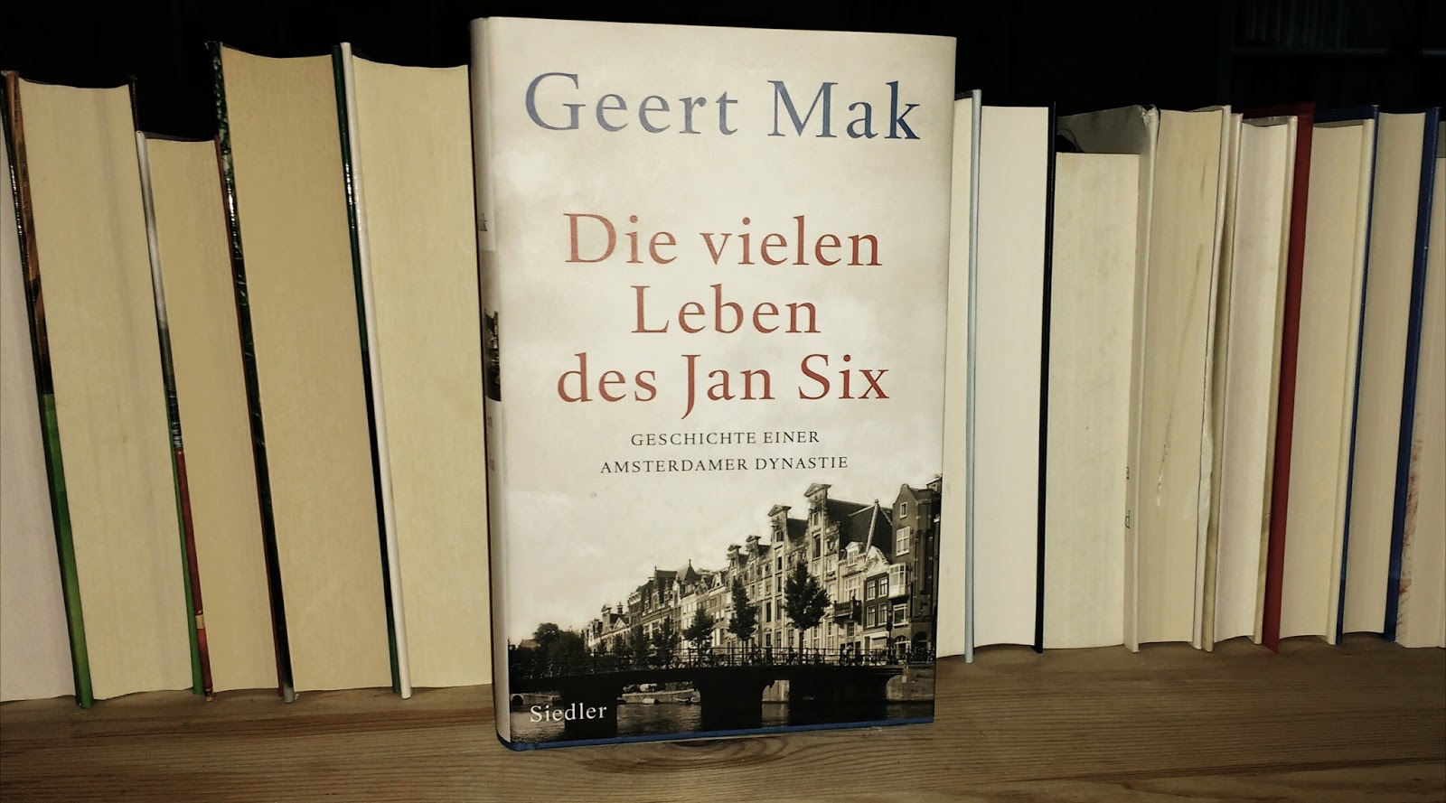 Literatur zum Nachdenken und zum Nachspüren: Geert Mak / Die vielen
