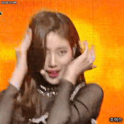 심장폭행하는 수지 | 인스티즈