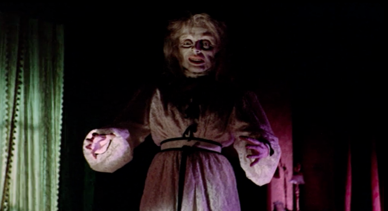 мистические истории бабка в шкафу