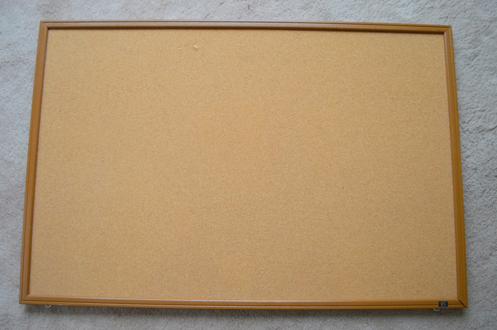 life-in-positudiness-painting-a-bulletin-board
