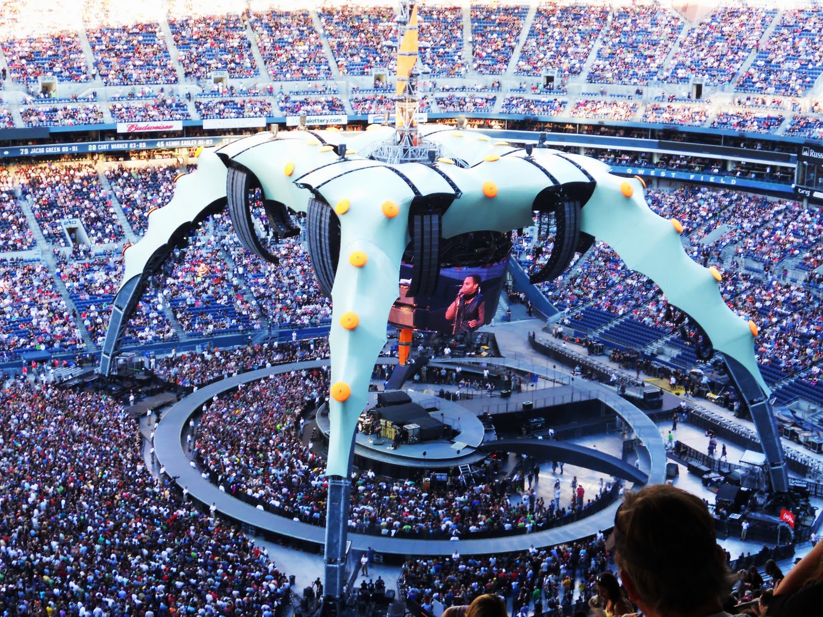 CarpeSummer U2 at Qwest Field, Seattle, Concert Review