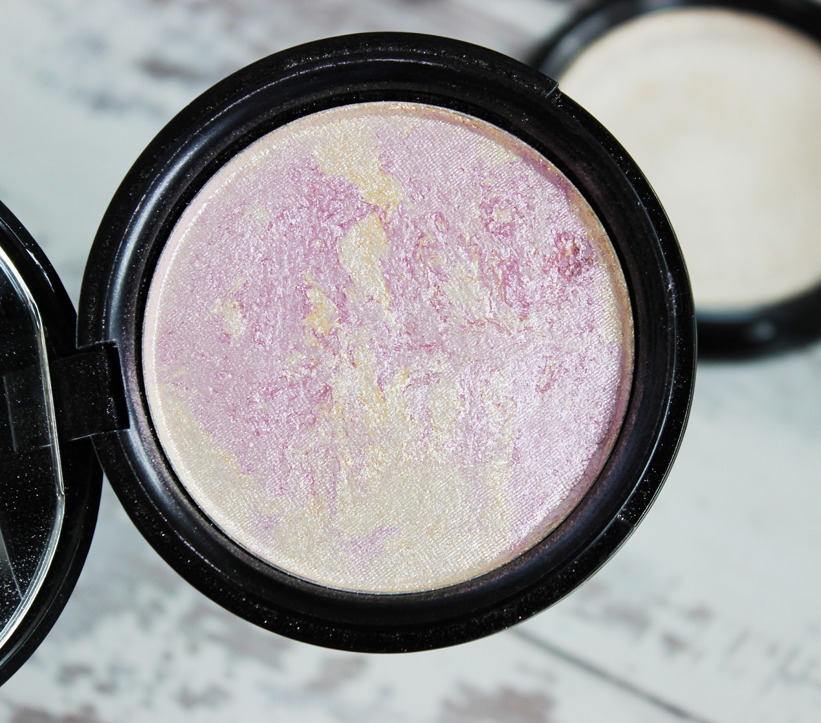 Phee's Makeup Shop Glow Highlighters Tales of a Pale Face UK beauty