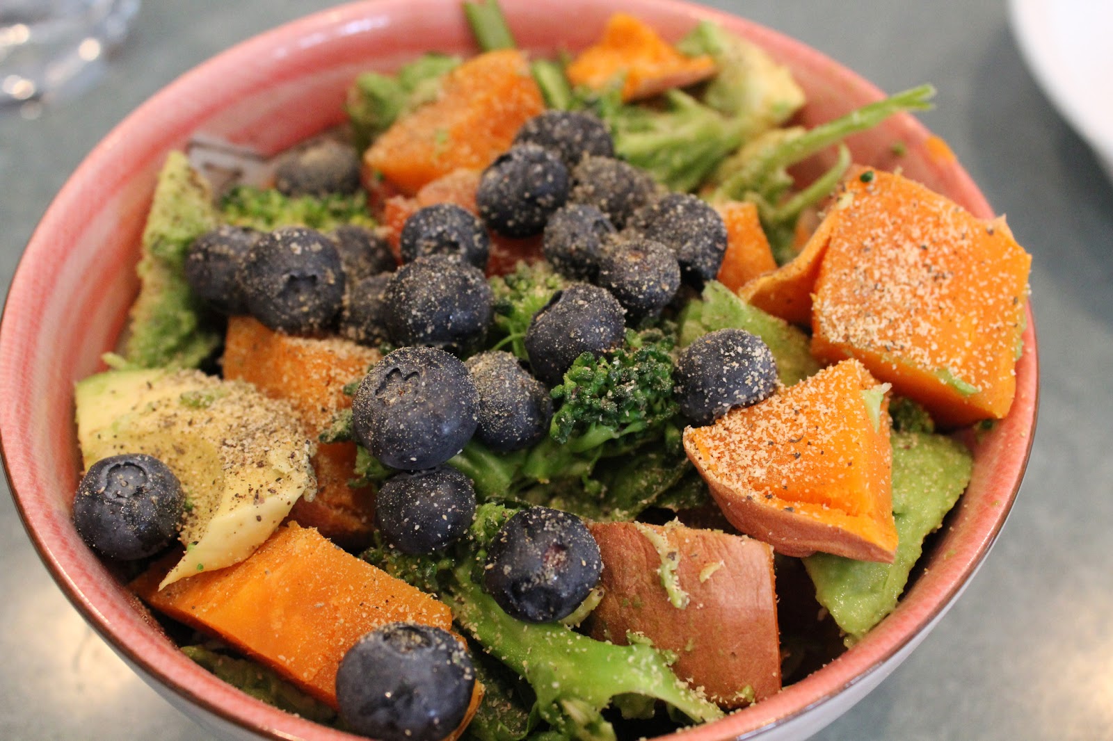 Genki Bunny Postworkout Salad with Garlic...and Blueberries?