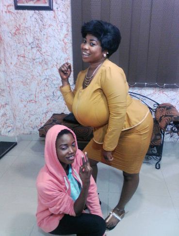 Big Breast Naija Babe Facebook Pictures | DarkNaija.Com